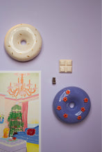 Afbeelding in Gallery-weergave laden, Goldbear Platinum Silver (wall object)