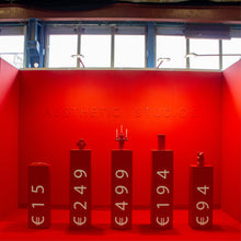 Afbeelding in Gallery-weergave laden, Big Mona Vase (limited red)