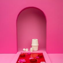 Afbeelding in Gallery-weergave laden, Mini Mona Love Vase