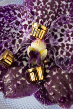 Afbeelding in Gallery-weergave laden, Mona pin (24K Gold)