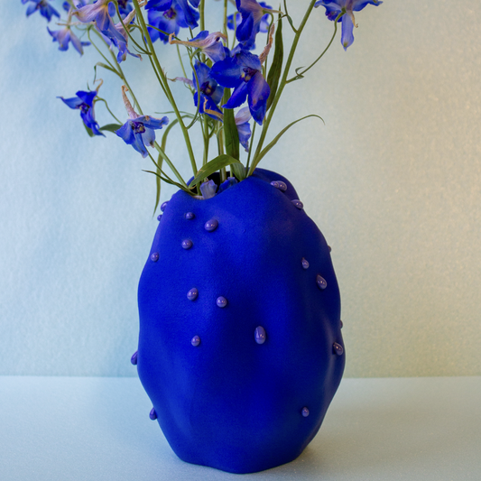 NEW // Cotton Cloud vase - drip cobalt