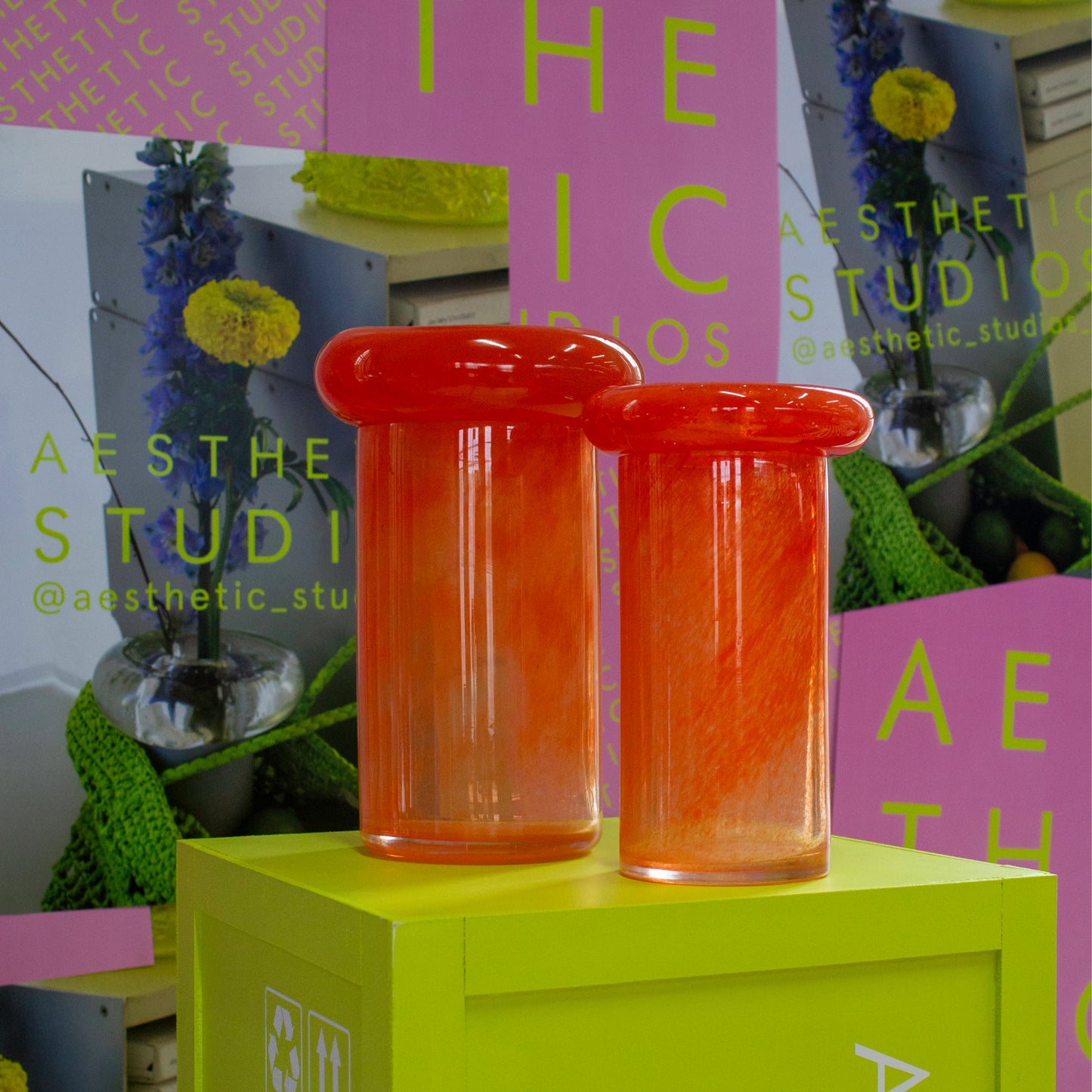 Glass Donut vase - pedestal (small orange)