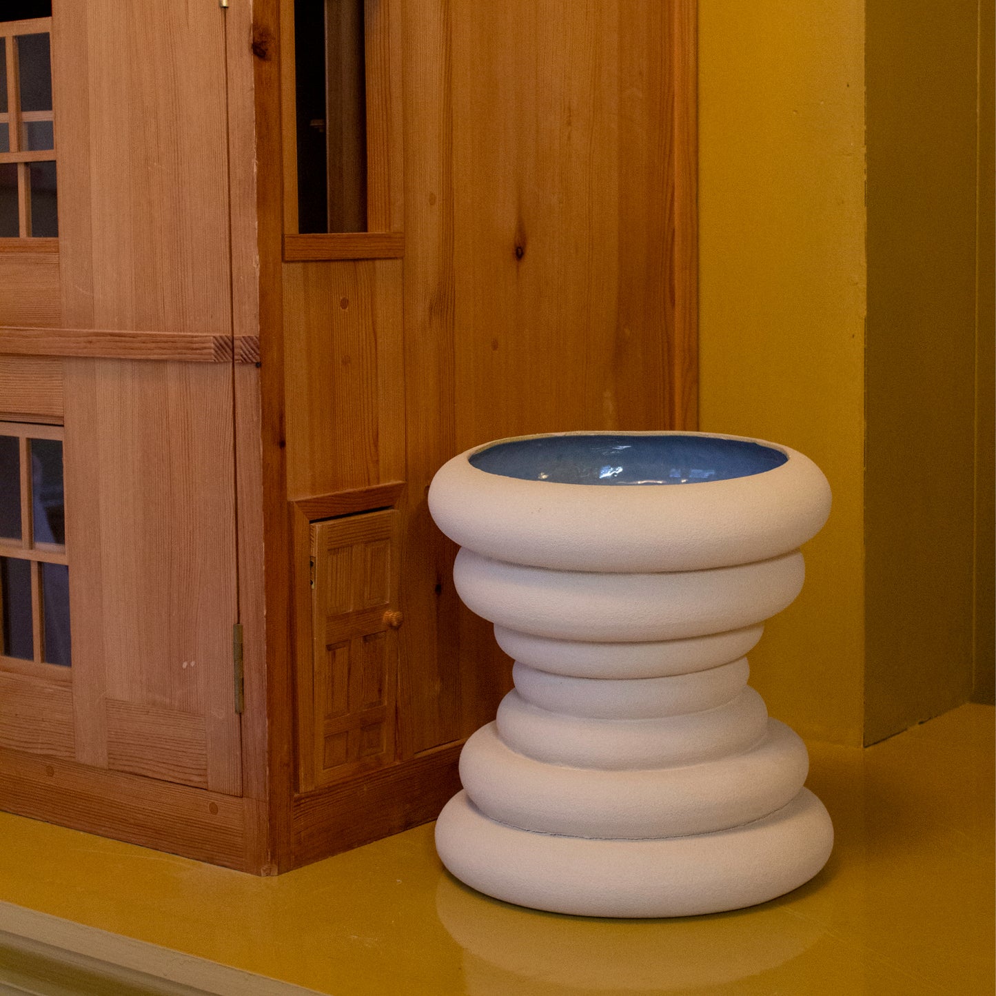 Fountain vase - pillar