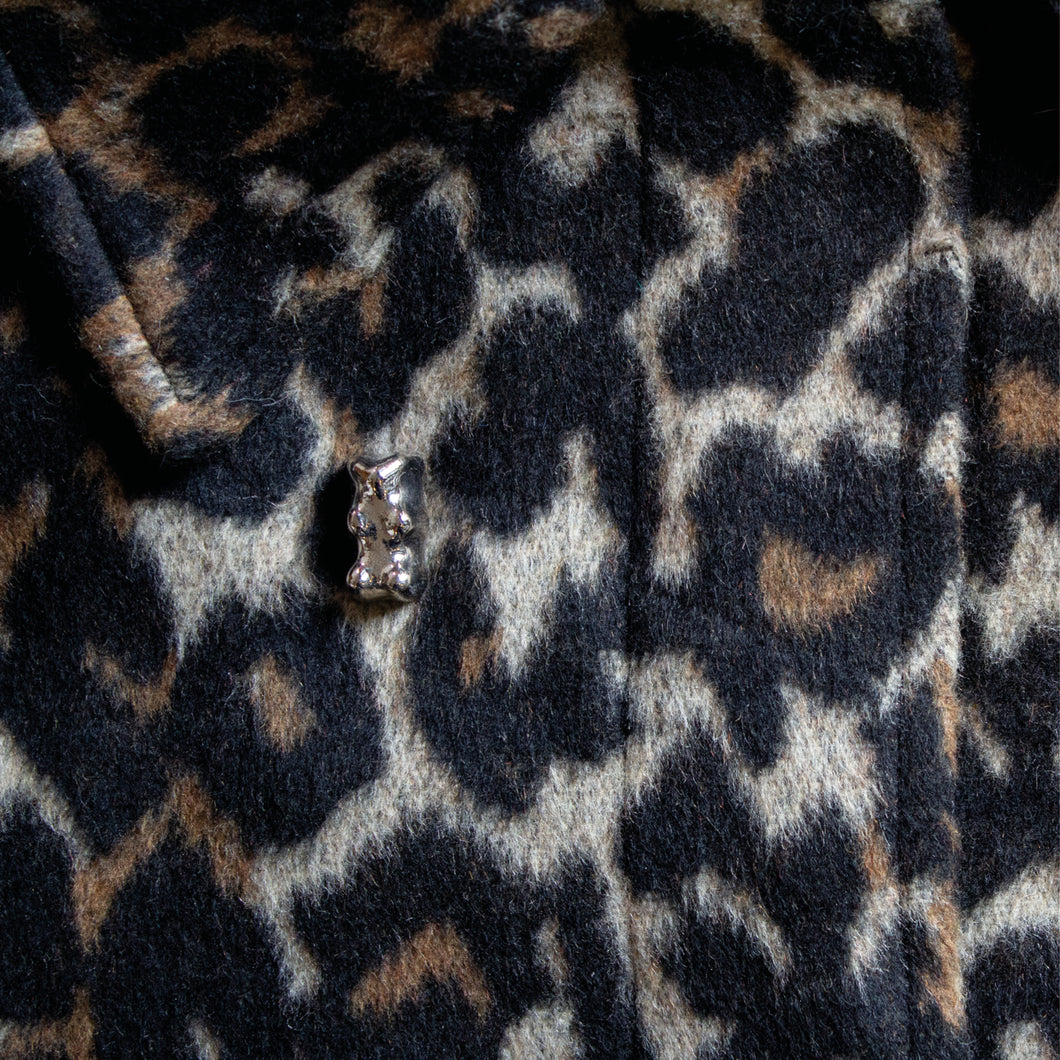 Goldbear Pin (Platinum Silver)