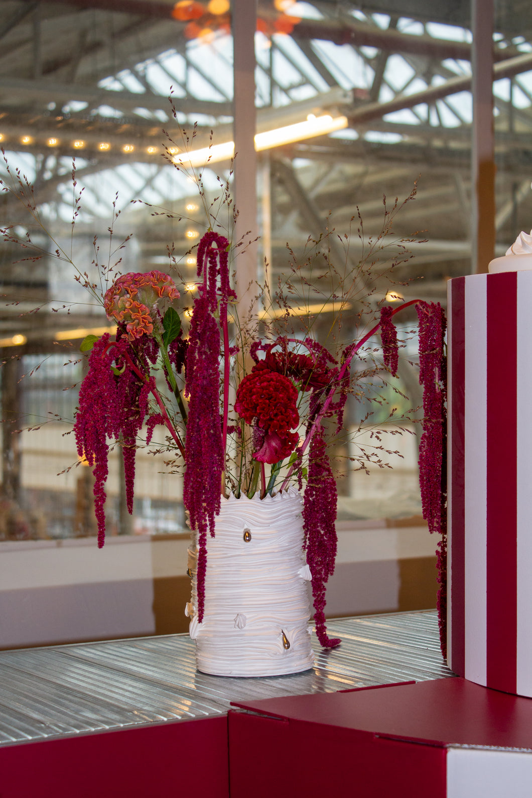 Whipped Porcelain vase - drip platinum