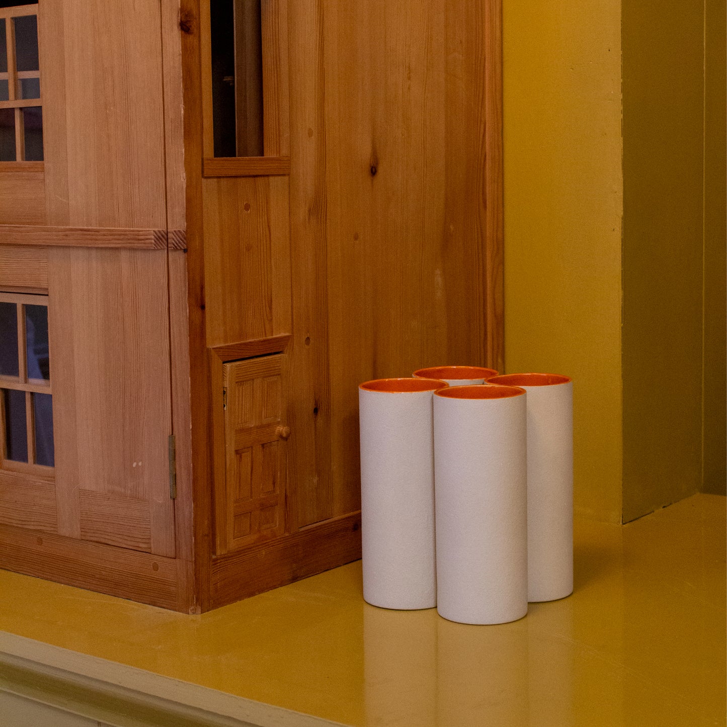 Roundabout vase - pillar