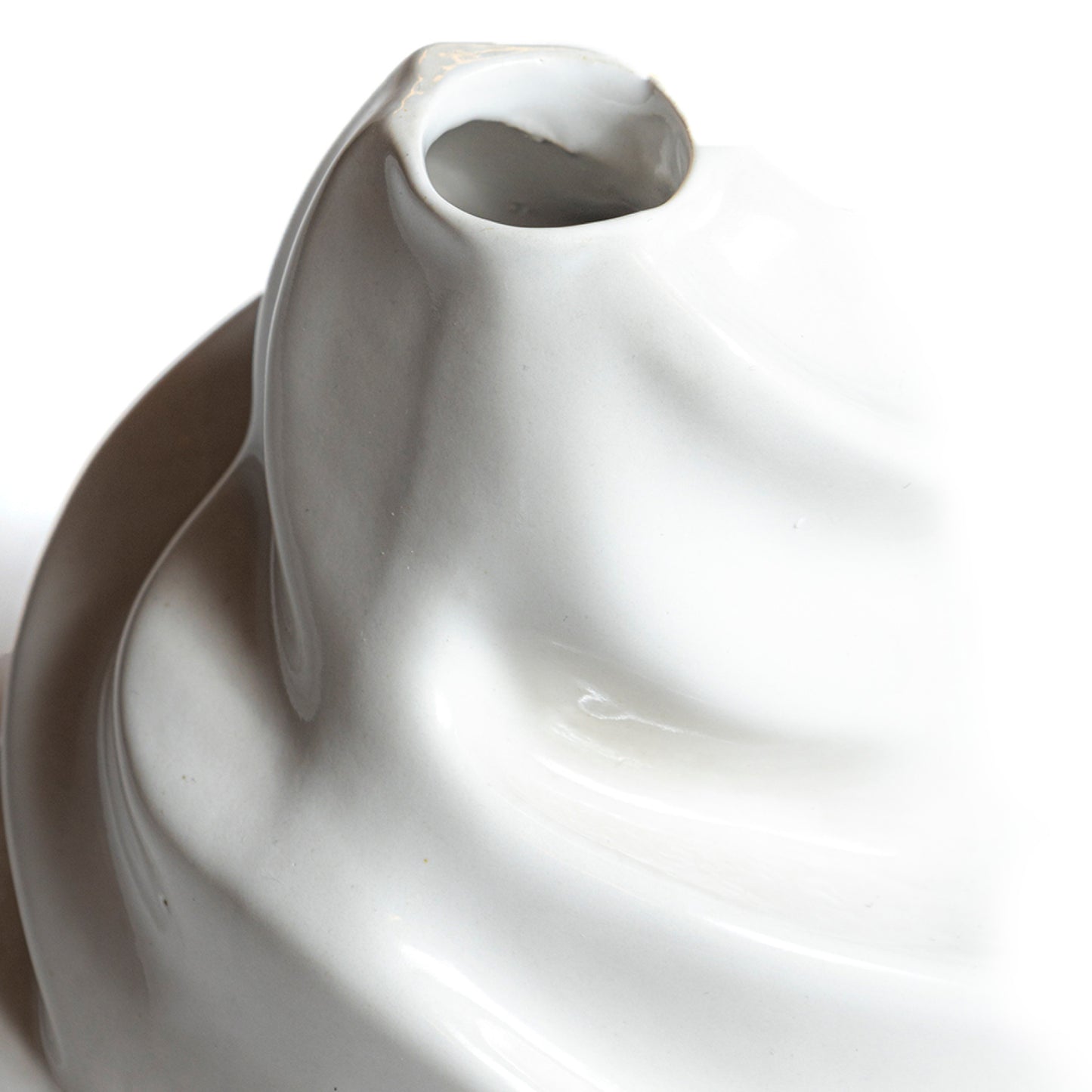 Swirl candle holder
