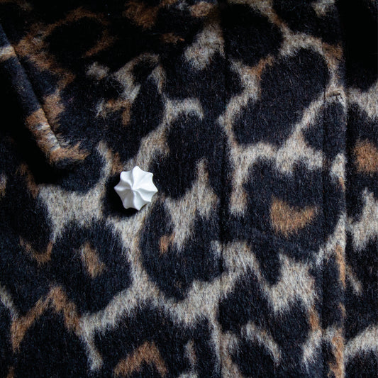 Whipped Porcelain pin