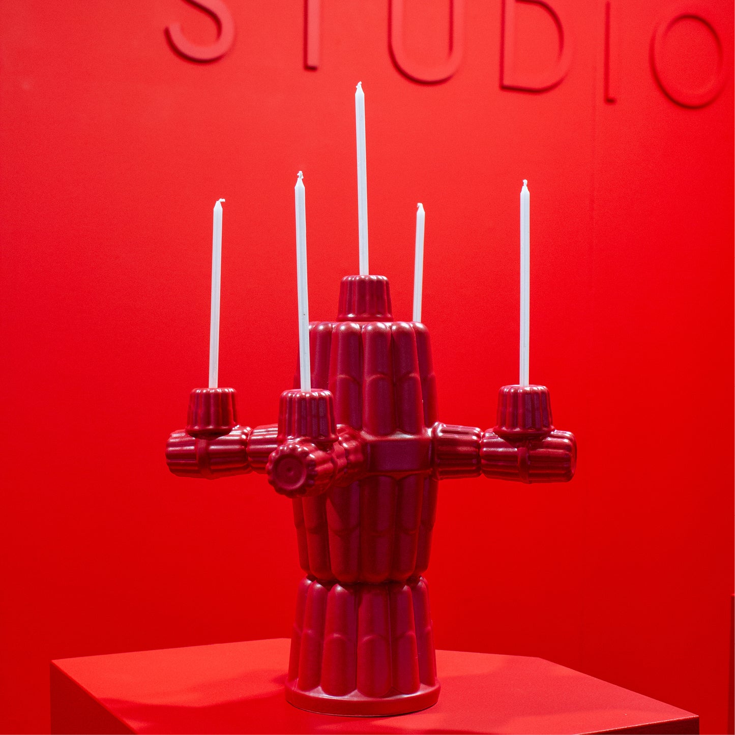 Big Mona Candle Holder (limited red)