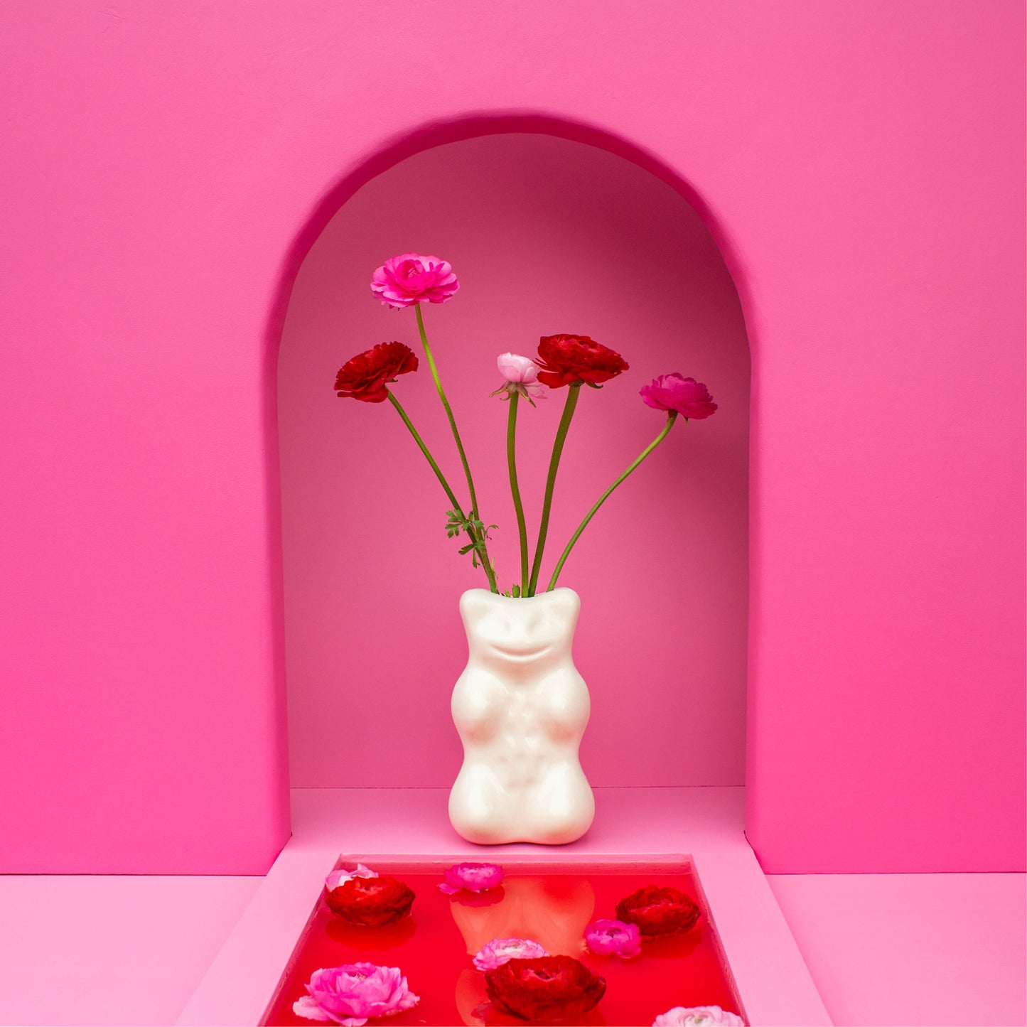 Goldbear vase