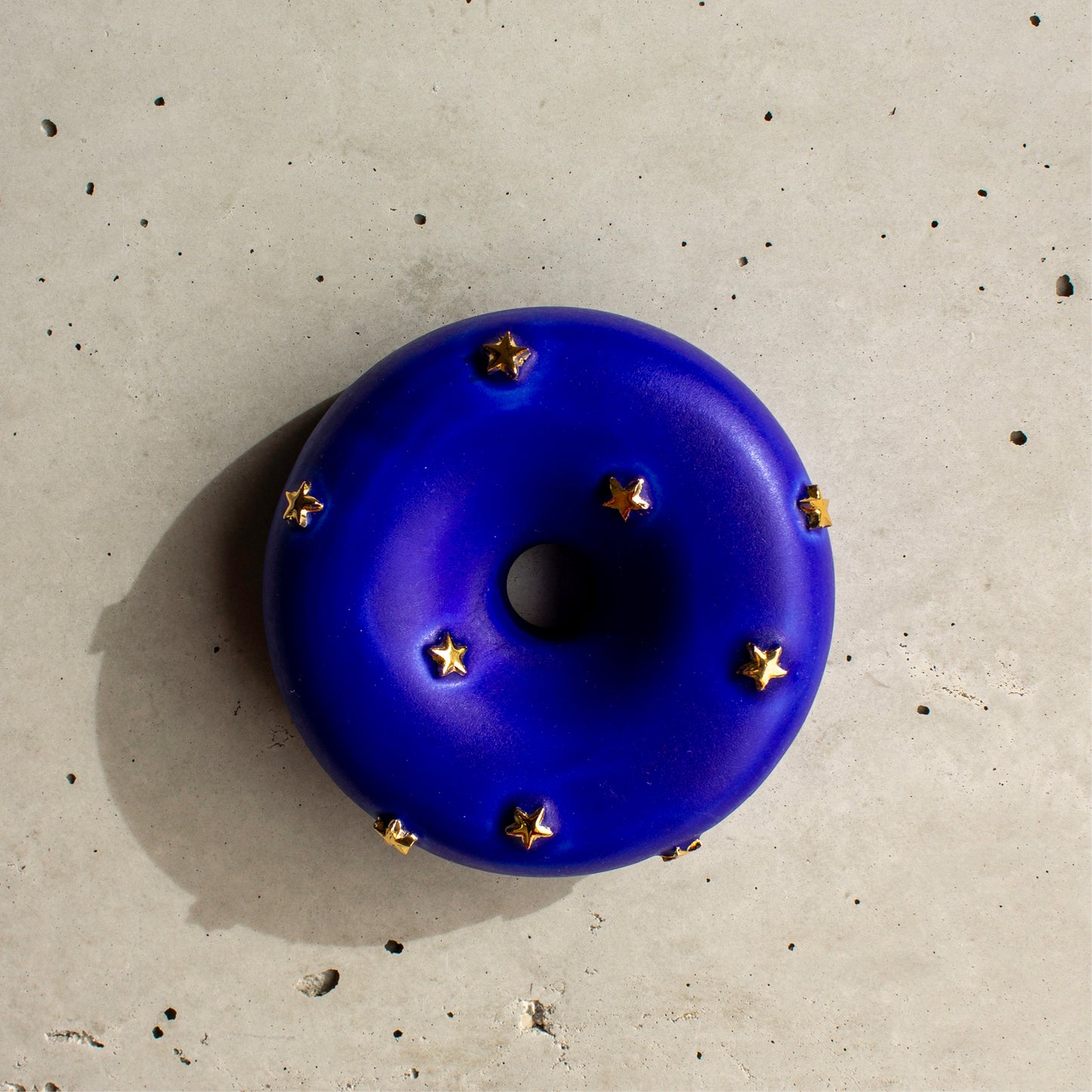 Gold Star Donut (object)