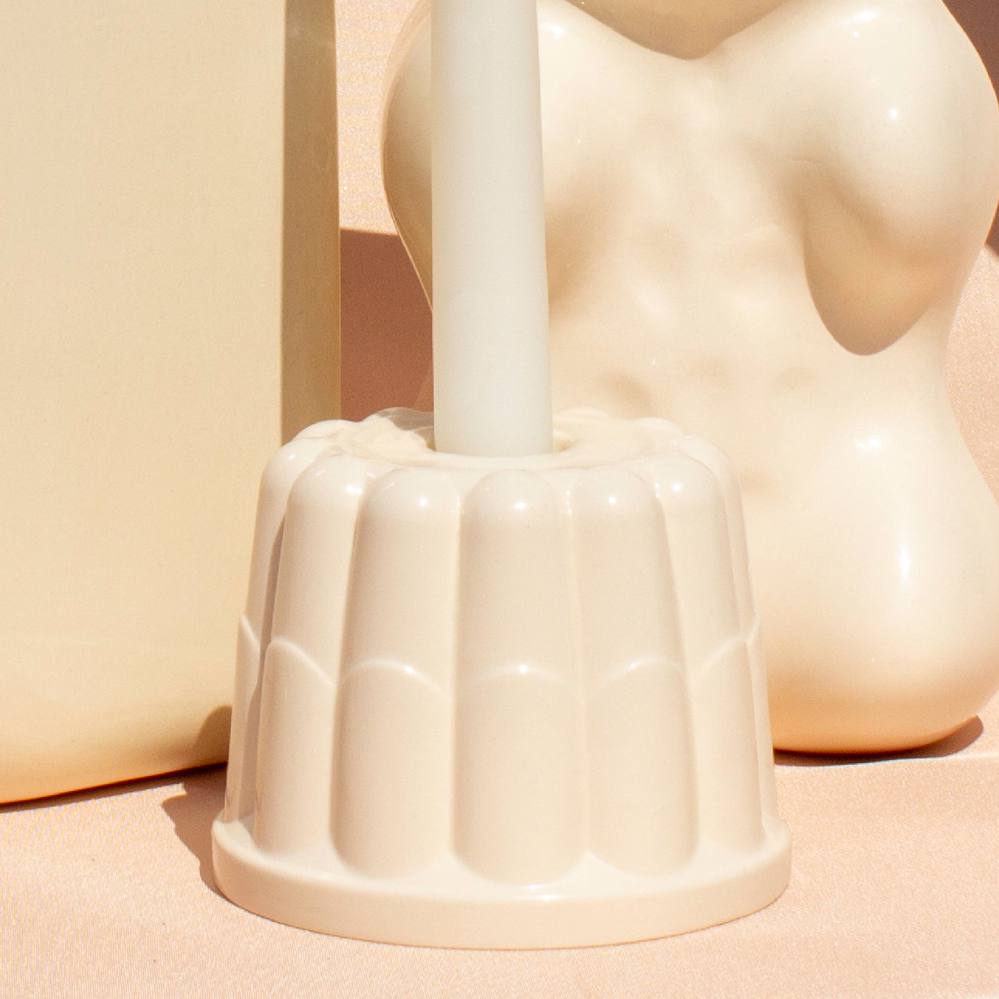 Mona Love candle holder